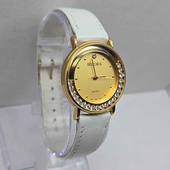 Womens Vintage Becora Gold Tone Watch Floating Rhinestones Crystals New Battery - Picture 3 of 11